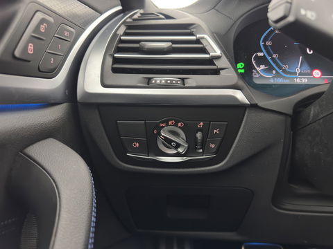 BMW iX3 M-Sportpack High Executive 80 kWh [3-Fase] {SOH-98%} (INCL-BTW) *PANO | LUXURY-LEATHER | HEAD-UP | ADAPTIVE-CRUISE | HEATED-SPORTSEATS | KEYLESS | SHIFT-PADDLES | AMBIENT-LIGHT | BLIND-SPOT | FULL-LED |  MEMORY-PACK | DIGI-COCKPIT | NAVI-FULLMA