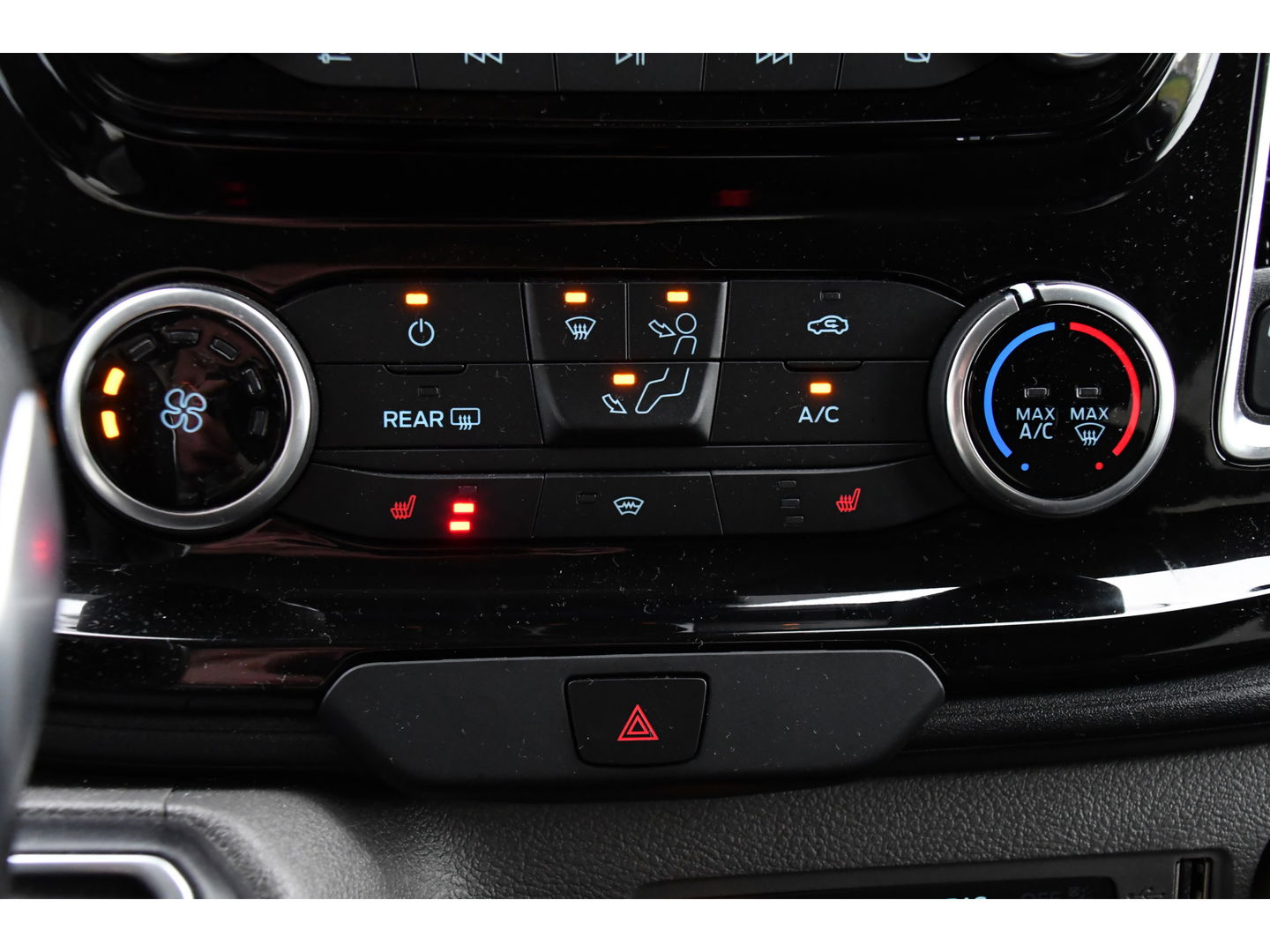 Ford Transit Custom 320 2.0 TDCI L1H1 Sport DC Adaptieve Cruise, Camera, Carplay, 170pk, 2 x Schuifdeur, Automaat, Sensoren, NAVI, Uniek!