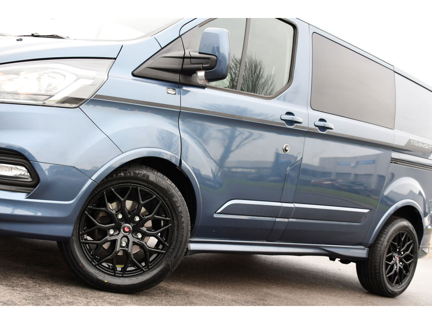 Ford Transit Custom 320 2.0 TDCI L1H1 Sport DC Adaptieve Cruise, Camera, Carplay, 170pk, 2 x Schuifdeur, Automaat, Sensoren, NAVI, Uniek!