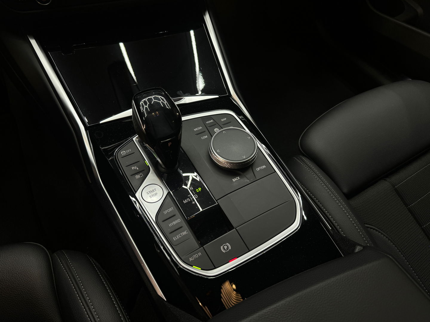 BMW 3 Serie Touring 330e High Executive M Sport Sfeer|CarPlay