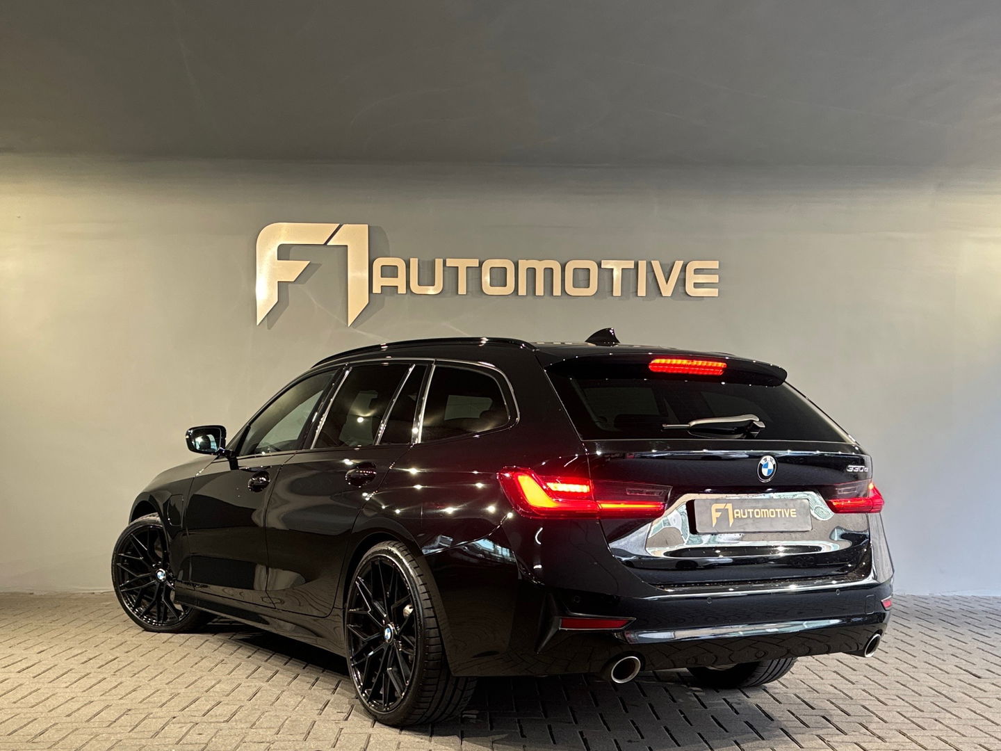 BMW 3 Serie Touring 330e High Executive M Sport Sfeer|CarPlay