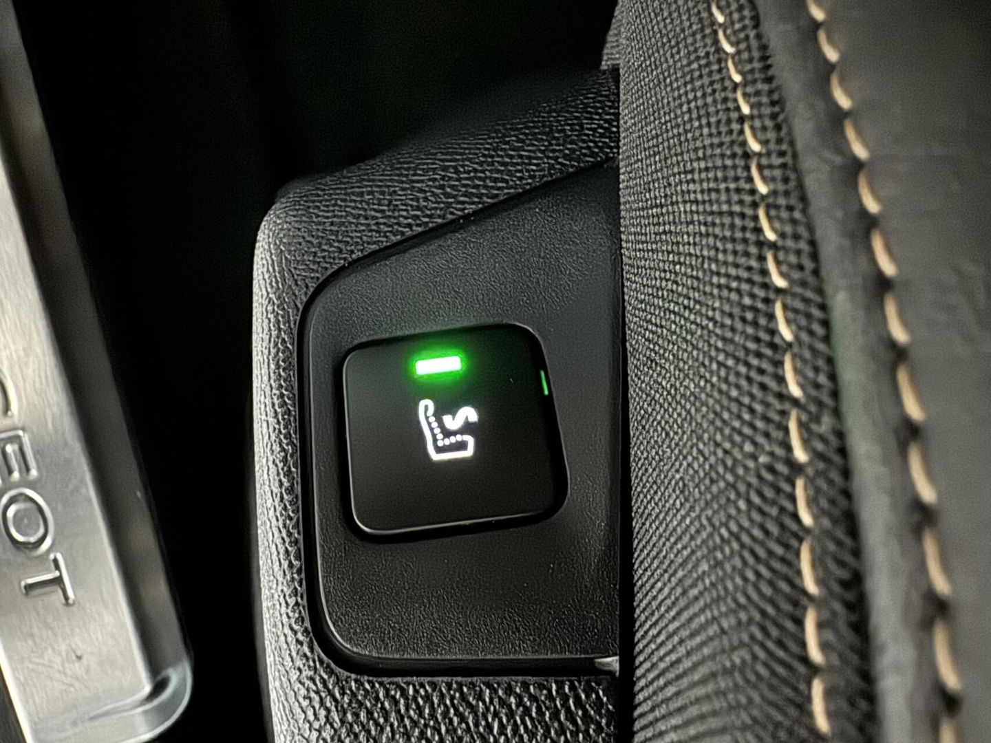 Peugeot 3008 1.6 PureTech GT Pano ACC 360° Focal Trekh. Massage NAP