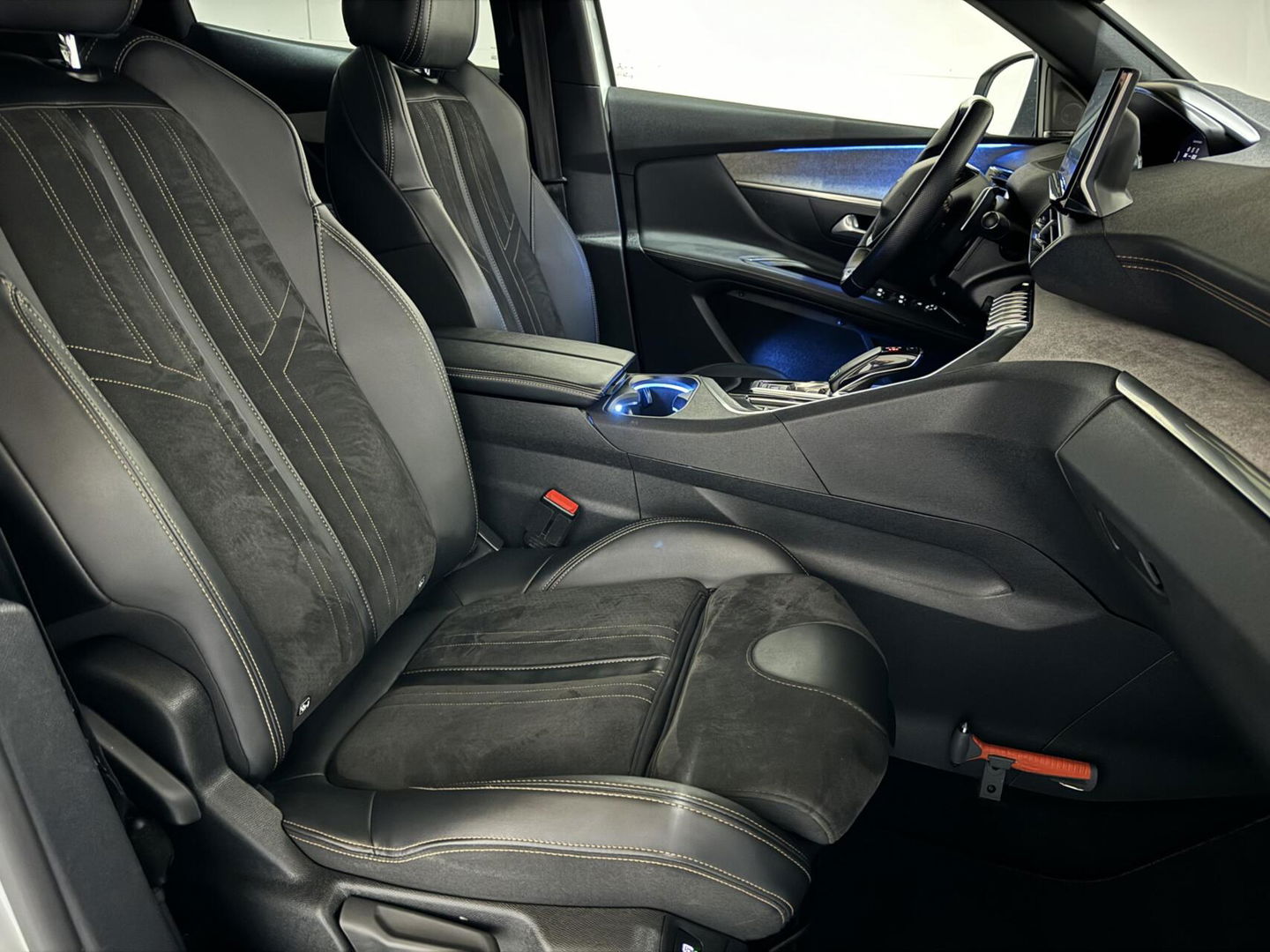 Peugeot 3008 1.6 PureTech GT Pano ACC 360° Focal Trekh. Massage NAP