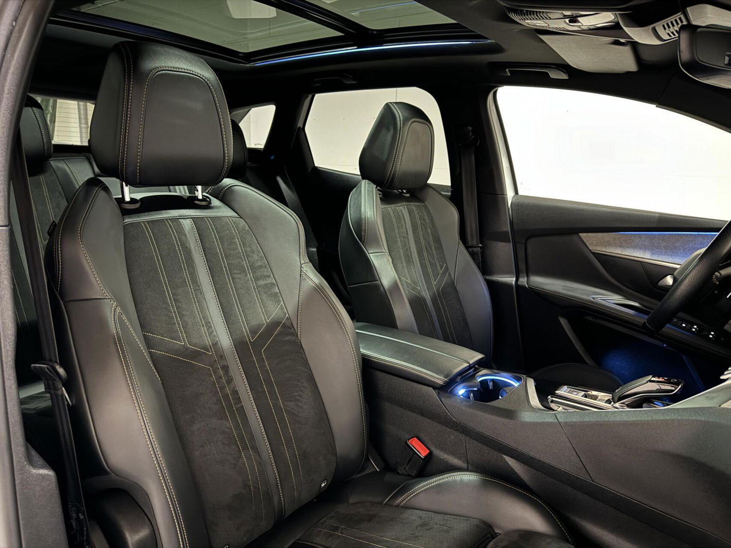 Peugeot 3008 1.6 PureTech GT Pano ACC 360° Focal Trekh. Massage NAP