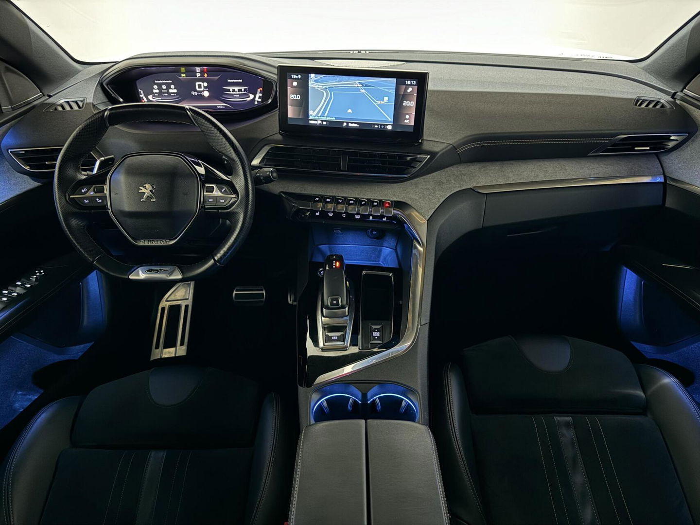 Peugeot 3008 1.6 PureTech GT Pano ACC 360° Focal Trekh. Massage NAP