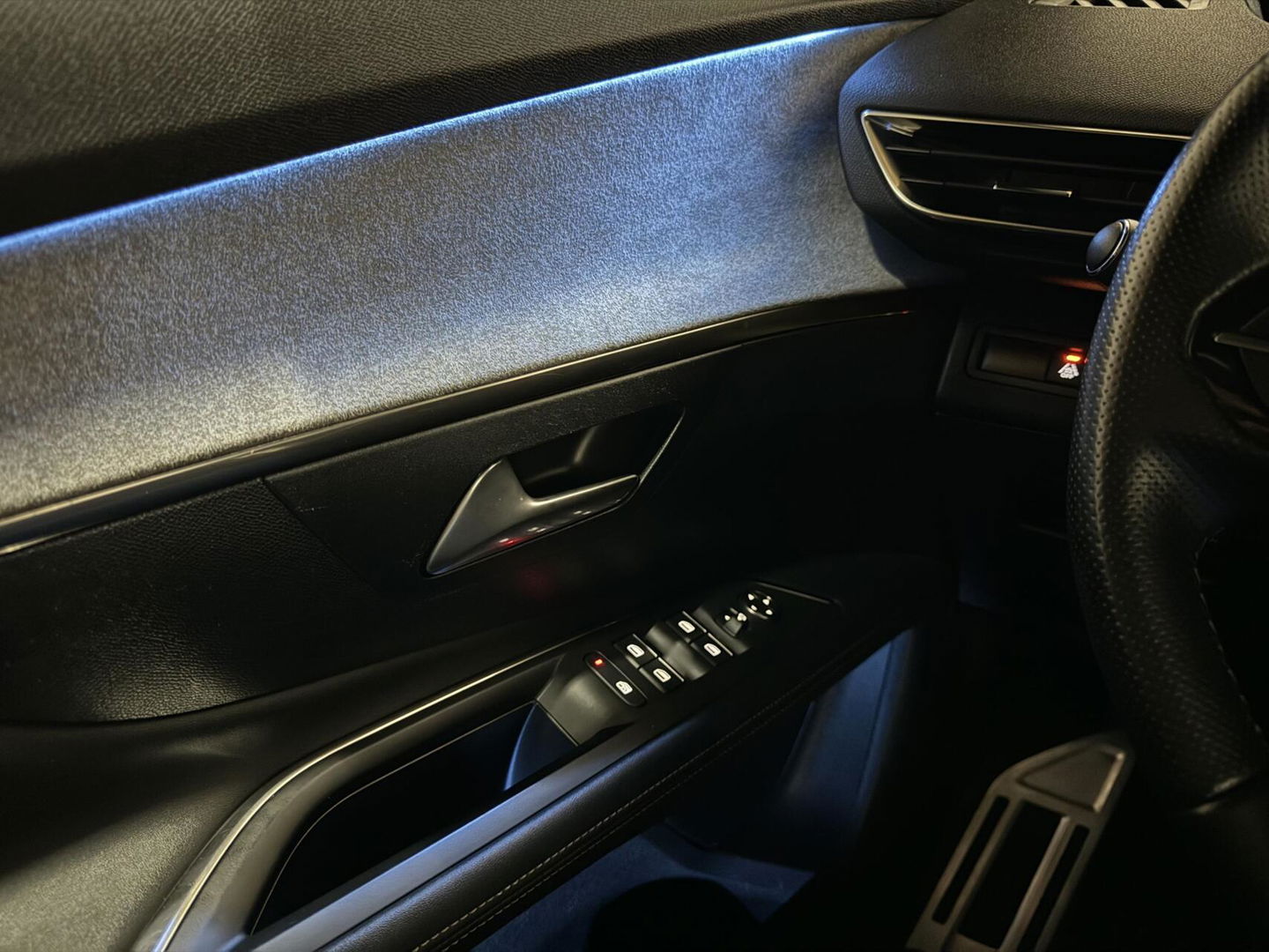 Peugeot 3008 1.6 PureTech GT Pano ACC 360° Focal Trekh. Massage NAP