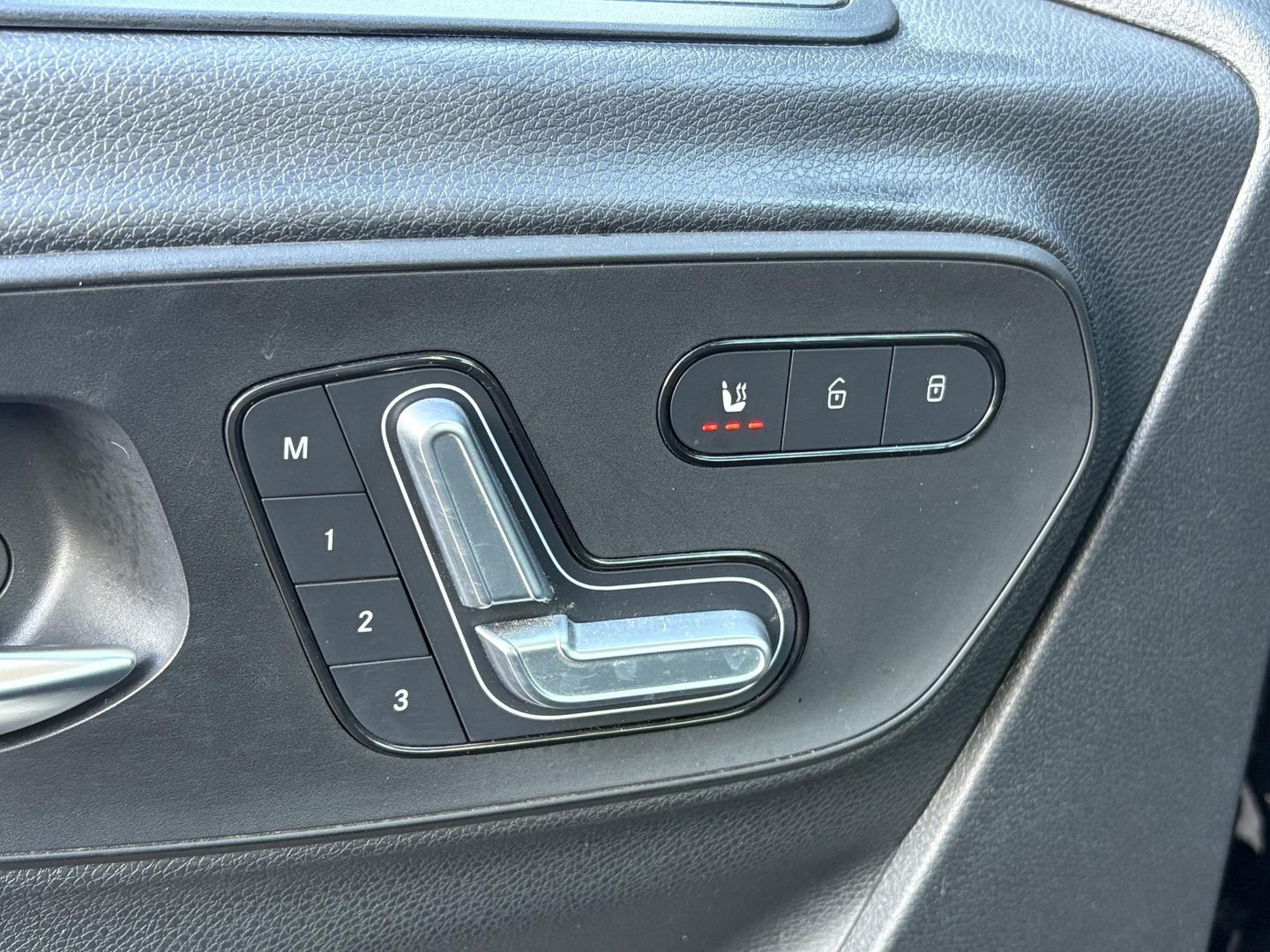 Mercedes-Benz Sprinter Tourer 319 V6 | 4X4 | LUXE PERSONENBUS | 9 PERSOONS |