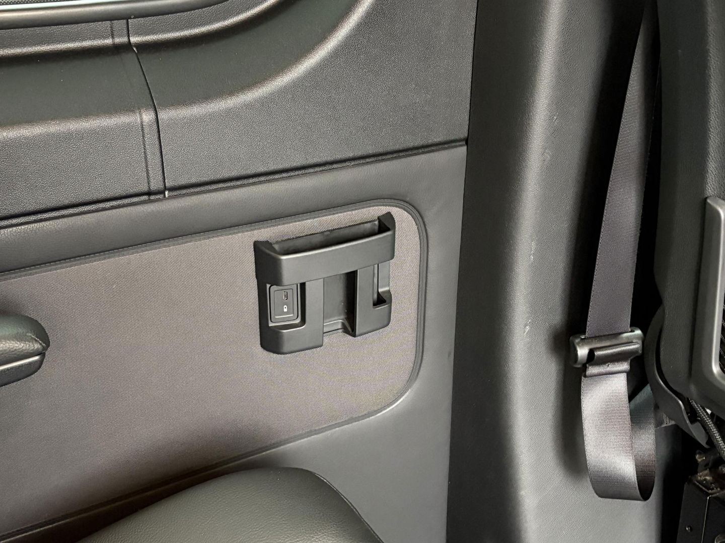 Mercedes-Benz Sprinter Tourer 319 V6 | 4X4 | LUXE PERSONENBUS | 9 PERSOONS |