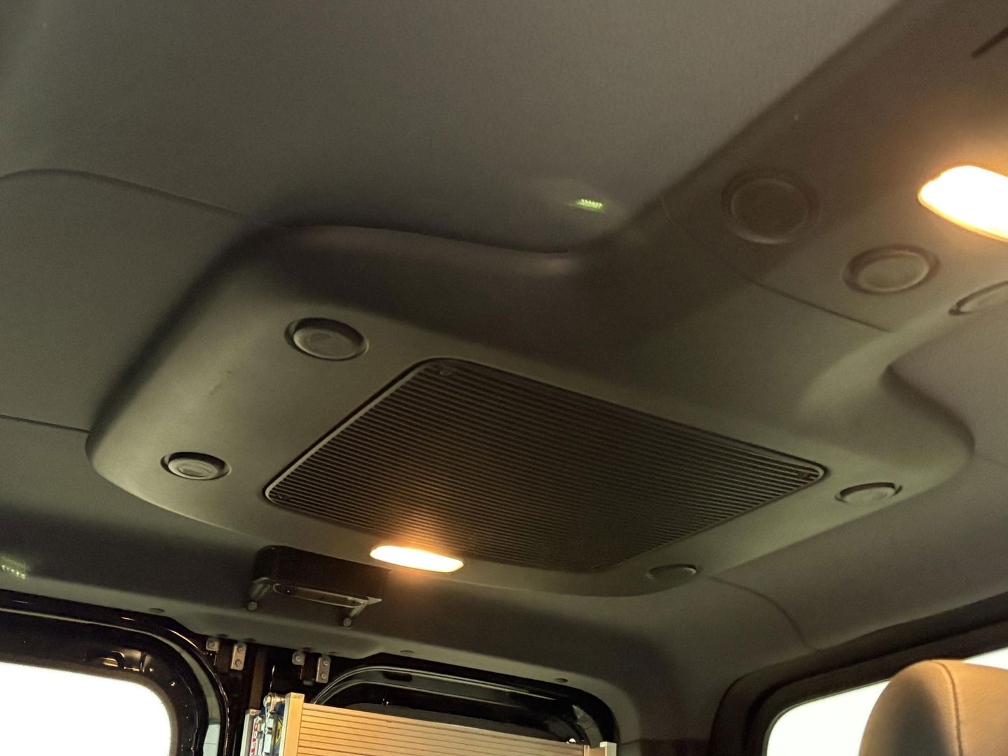 Mercedes-Benz Sprinter Tourer 319 V6 | 4X4 | LUXE PERSONENBUS | 9 PERSOONS |