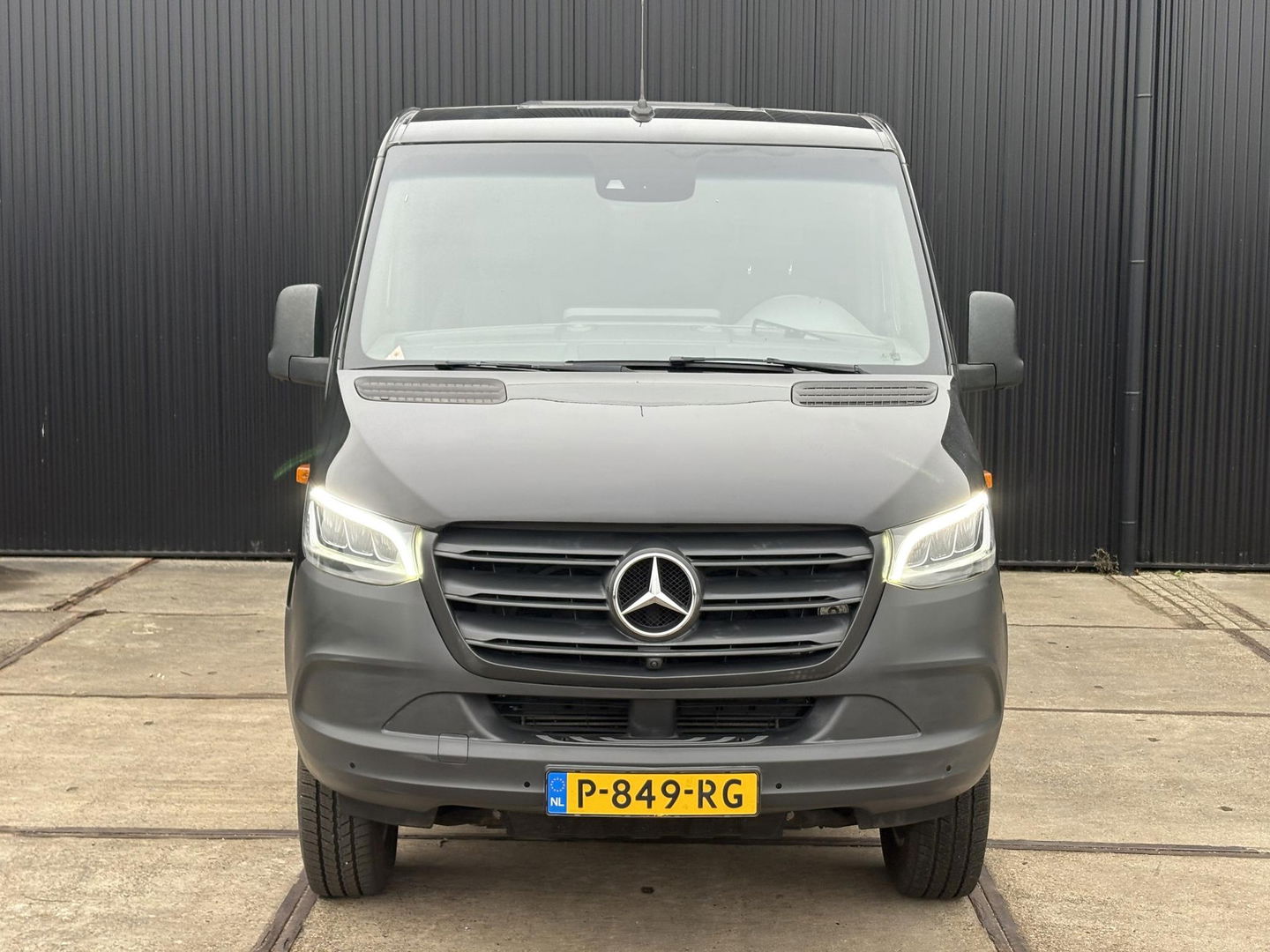 Mercedes-Benz Sprinter Tourer 319 V6 | 4X4 | LUXE PERSONENBUS | 9 PERSOONS |