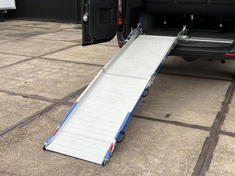 Mercedes-Benz Sprinter Tourer 319 V6 | 4X4 | LUXE PERSONENBUS | 9 PERSOONS |