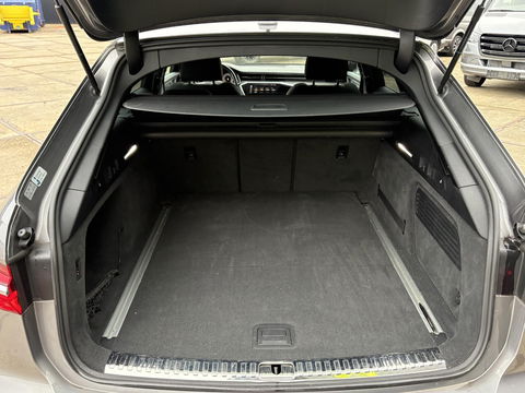 Audi A6 Avant 50 TDI QUATTRO SPORT S LINE | TREKHAAK | MATRIX LED | 360 | STOELVERWARMING