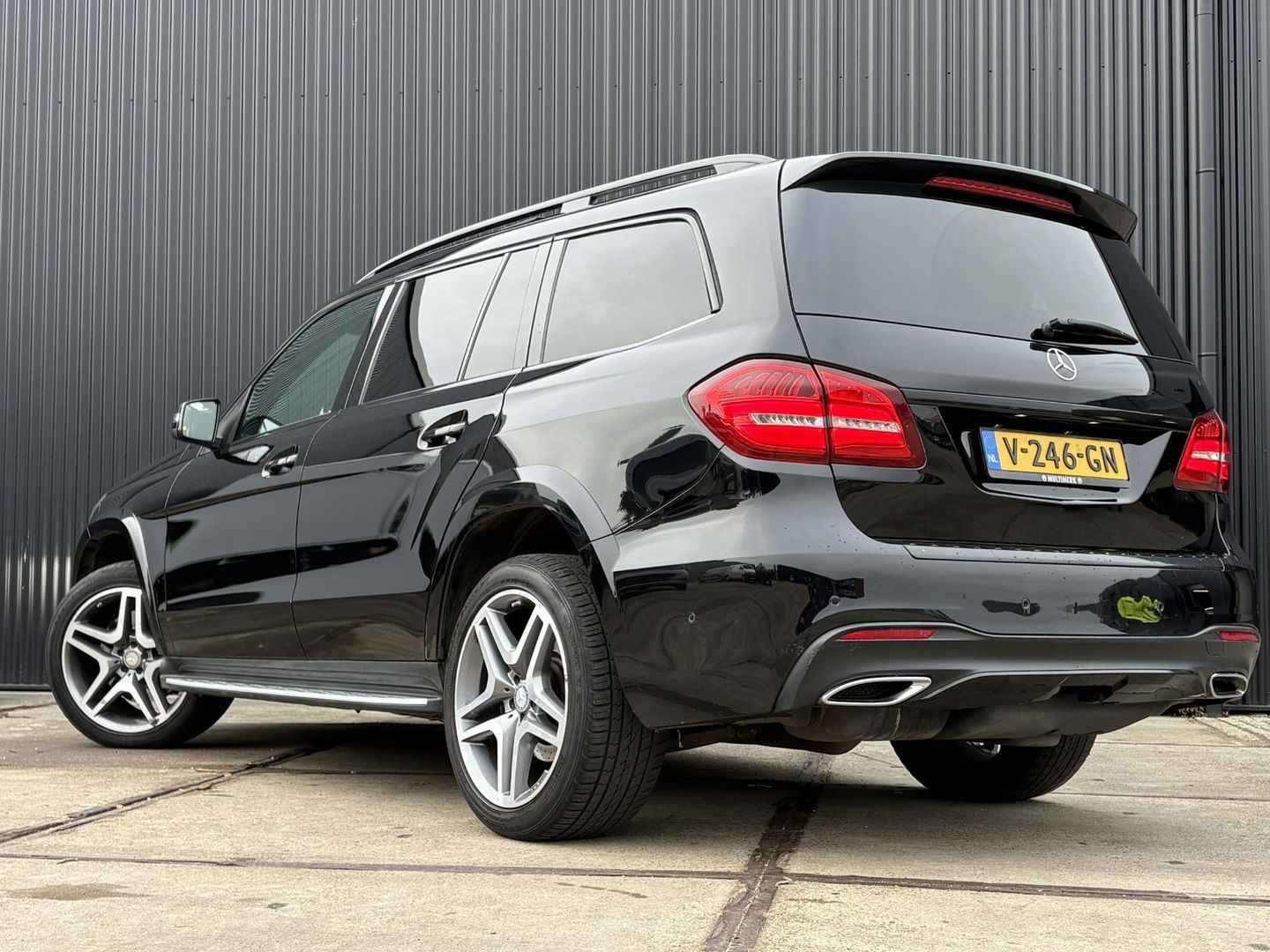 Mercedes-Benz GLS 350 d 4MATIC | AIRMATIC | 3500KG | 4x4 | GRIJS KENTEKEN |