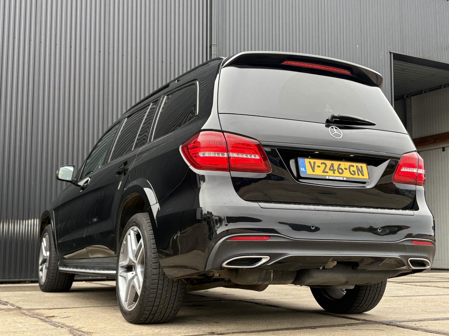 Mercedes-Benz GLS 350 d 4MATIC | AIRMATIC | 3500KG | 4x4 | GRIJS KENTEKEN |