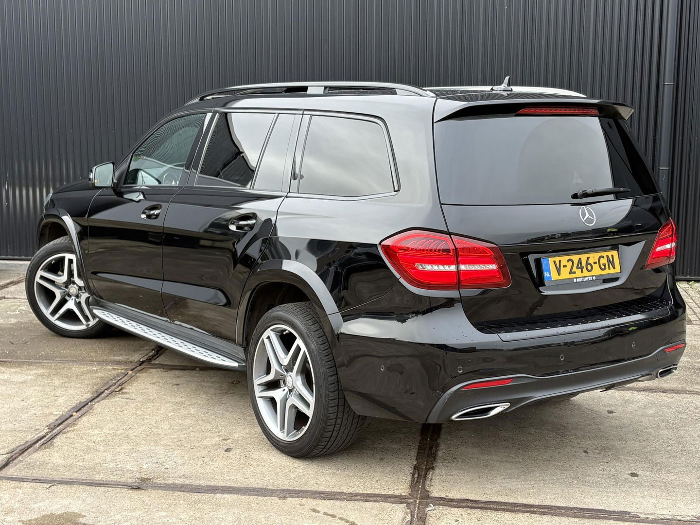 Mercedes-Benz GLS 350 d 4MATIC | AIRMATIC | 3500KG | 4x4 | GRIJS KENTEKEN |