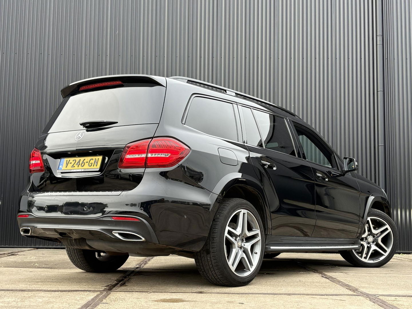 Mercedes-Benz GLS 350 d 4MATIC | AIRMATIC | 3500KG | 4x4 | GRIJS KENTEKEN |