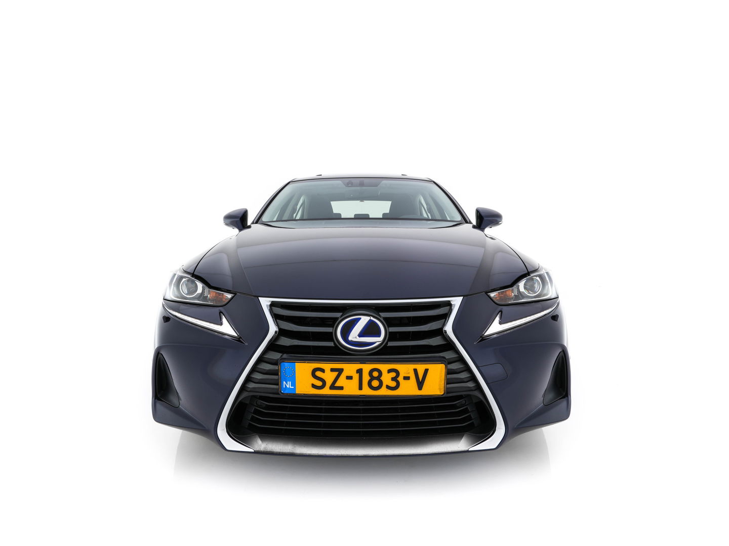 Lexus IS 300h Hybrid Business Line Aut. *PANO | LEATHER-MICROFIBRE | FULL-LED | NAVI-FULLMAP | HEATED-COMFORTSEATS | CAMERA | ECC | SHIFT-PADDLES | PDC | CRUISE | 17''ALU*