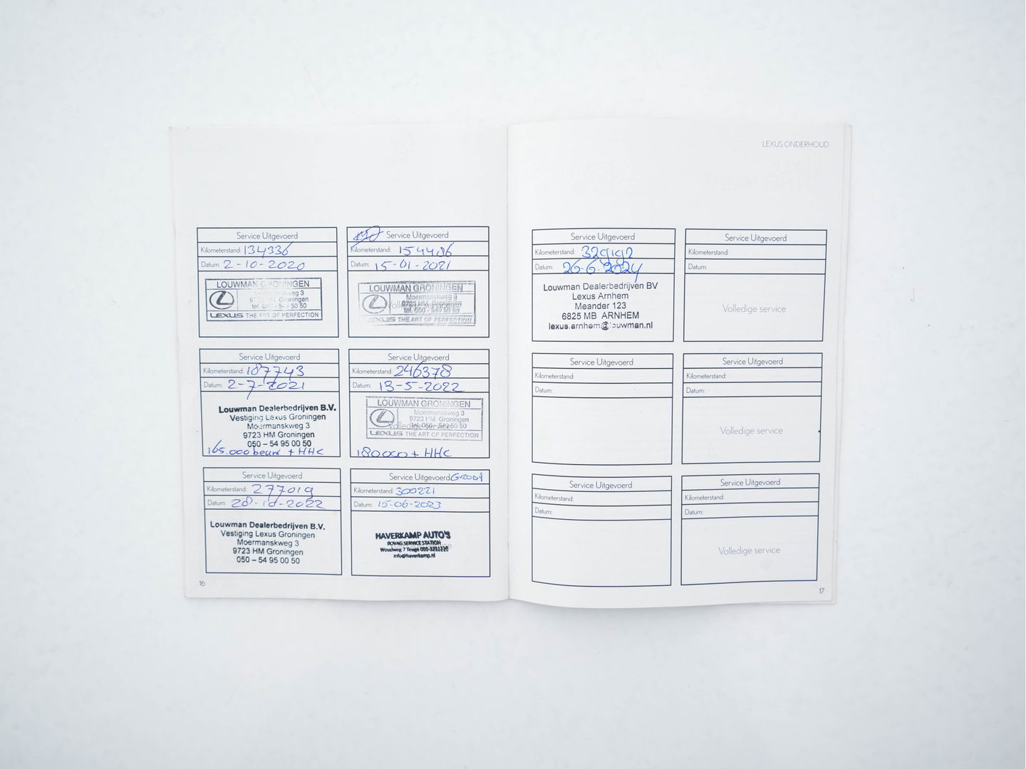 Lexus IS 300h Hybrid Business Line Aut. *PANO | LEATHER-MICROFIBRE | FULL-LED | NAVI-FULLMAP | HEATED-COMFORTSEATS | CAMERA | ECC | SHIFT-PADDLES | PDC | CRUISE | 17''ALU*