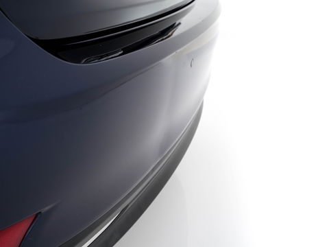 Lexus IS 300h Hybrid Business Line Aut. *PANO | LEATHER-MICROFIBRE | FULL-LED | NAVI-FULLMAP | HEATED-COMFORTSEATS | CAMERA | ECC | SHIFT-PADDLES | PDC | CRUISE | 17''ALU*