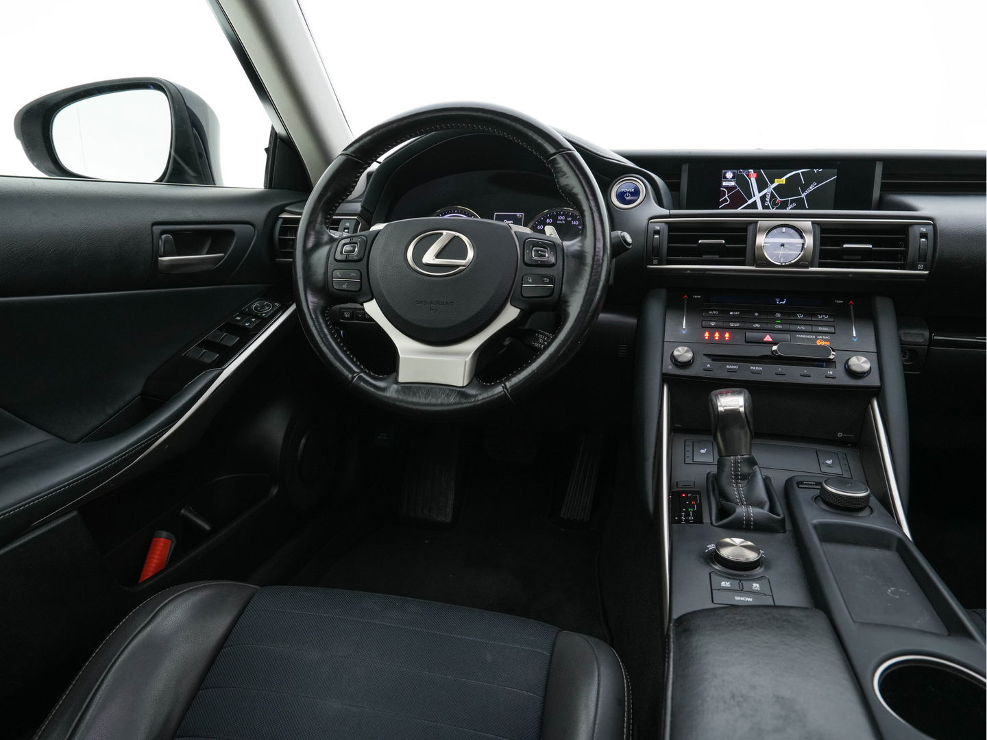 Lexus IS 300h Hybrid Business Line Aut. *PANO | LEATHER-MICROFIBRE | FULL-LED | NAVI-FULLMAP | HEATED-COMFORTSEATS | CAMERA | ECC | SHIFT-PADDLES | PDC | CRUISE | 17''ALU*