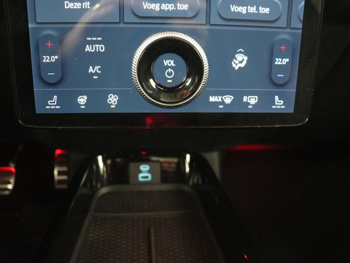 Ford Mustang Mach-E AWD 75 kWh | Panoramadak | 360 Camera | Leder | Stoelverwarming | Adaptive cruise | Carplay | Park Assist | Navigatie | Full LED | B&O Sound