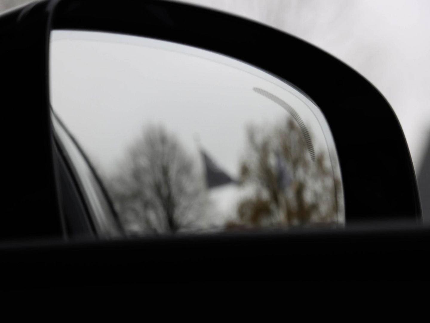 Volvo XC60 B4 Plus Dark Auto Panoramadak Harman Kardon 197pk