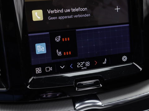 Volvo XC60 B4 Plus Dark Auto Panoramadak Harman Kardon 197pk