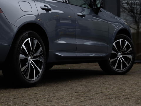 Volvo XC60 B4 Plus Dark Auto Panoramadak Harman Kardon 197pk