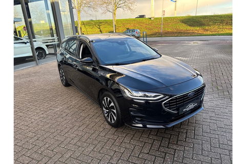 Ford Focus 1.0 TITANIUM X AIRCO WIDESCREEN PDC WINTERPACK.