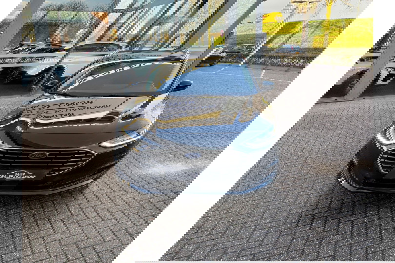 Ford Focus 1.0 TITANIUM X AIRCO WIDESCREEN PDC WINTERPACK.