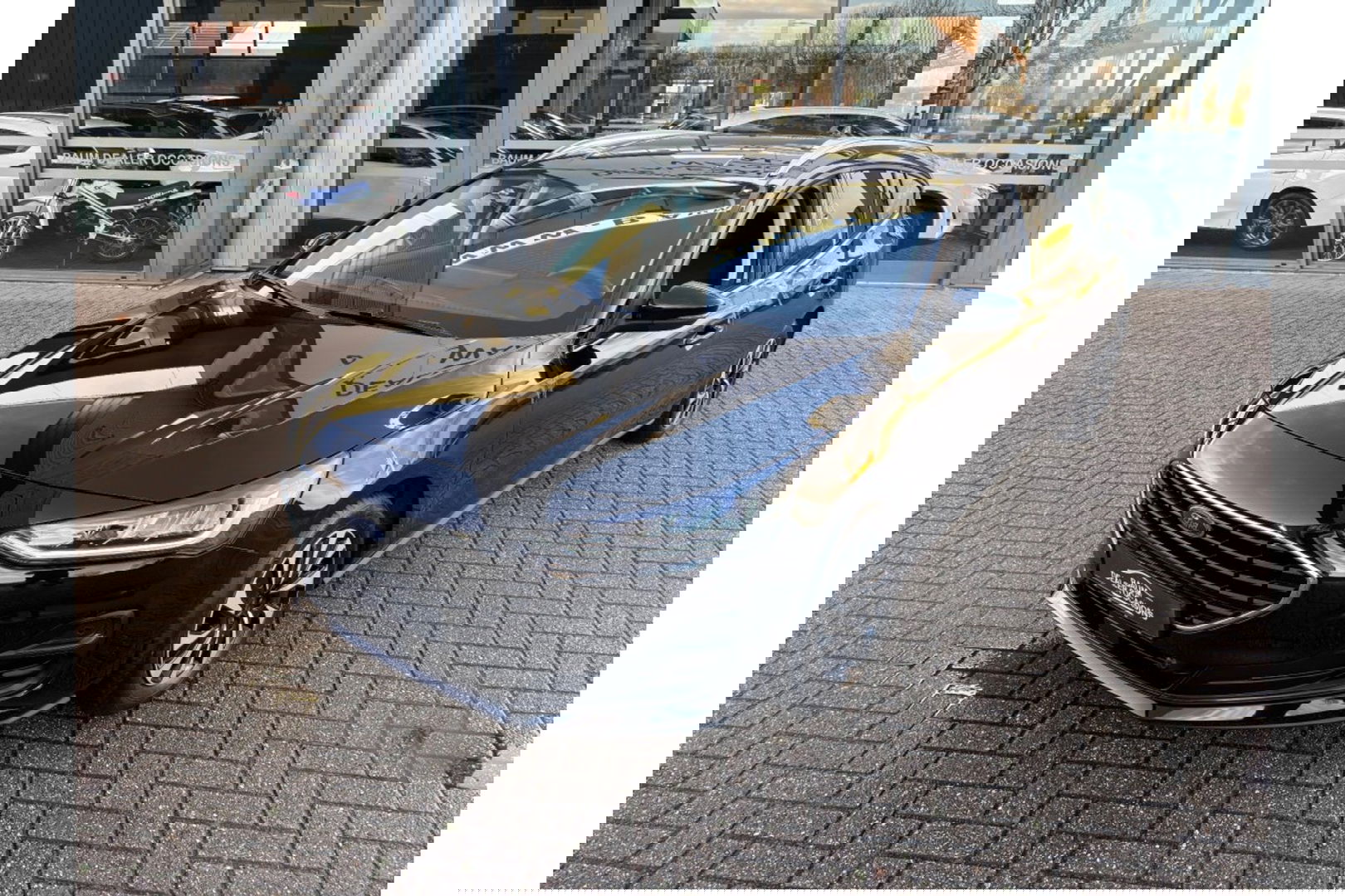 Ford Focus 1.0 TITANIUM X AIRCO WIDESCREEN PDC WINTERPACK.