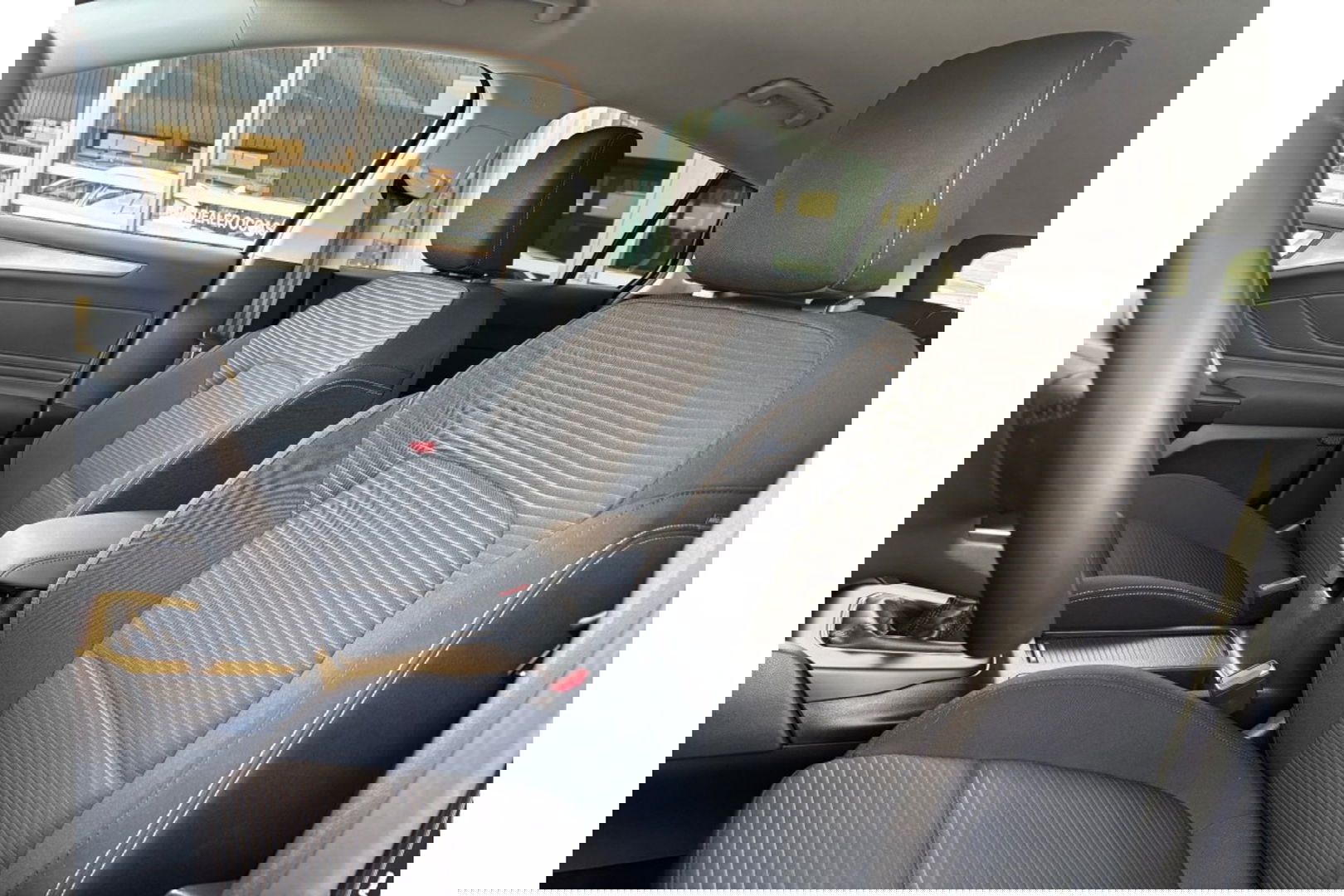 Ford Focus 1.0 TITANIUM X AIRCO WIDESCREEN PDC WINTERPACK.