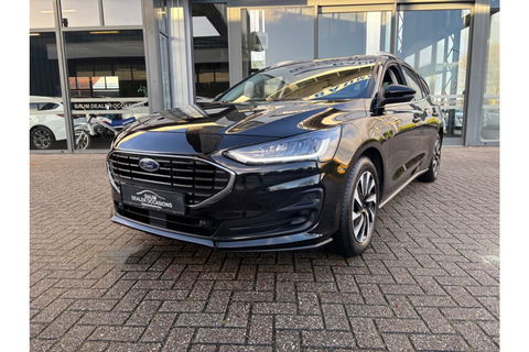 Ford Focus 1.0 TITANIUM X AIRCO WIDESCREEN PDC WINTERPACK.