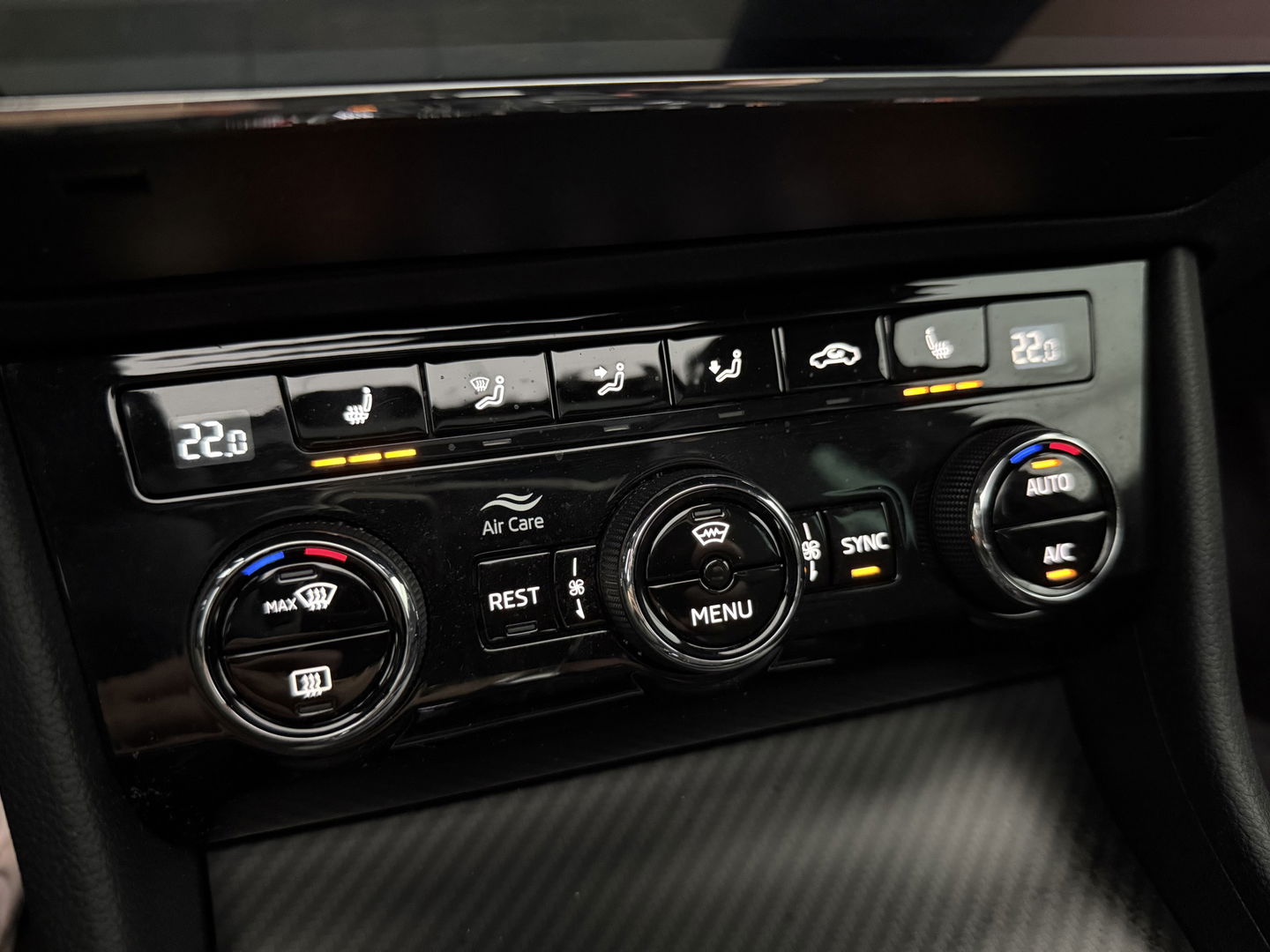 Škoda Superb 1.5 TSI 150PK ACT Sportline Business | Pano | Sfeerverl. | Virtual | Memory | Trekh. | Camera | Carplay | NAP