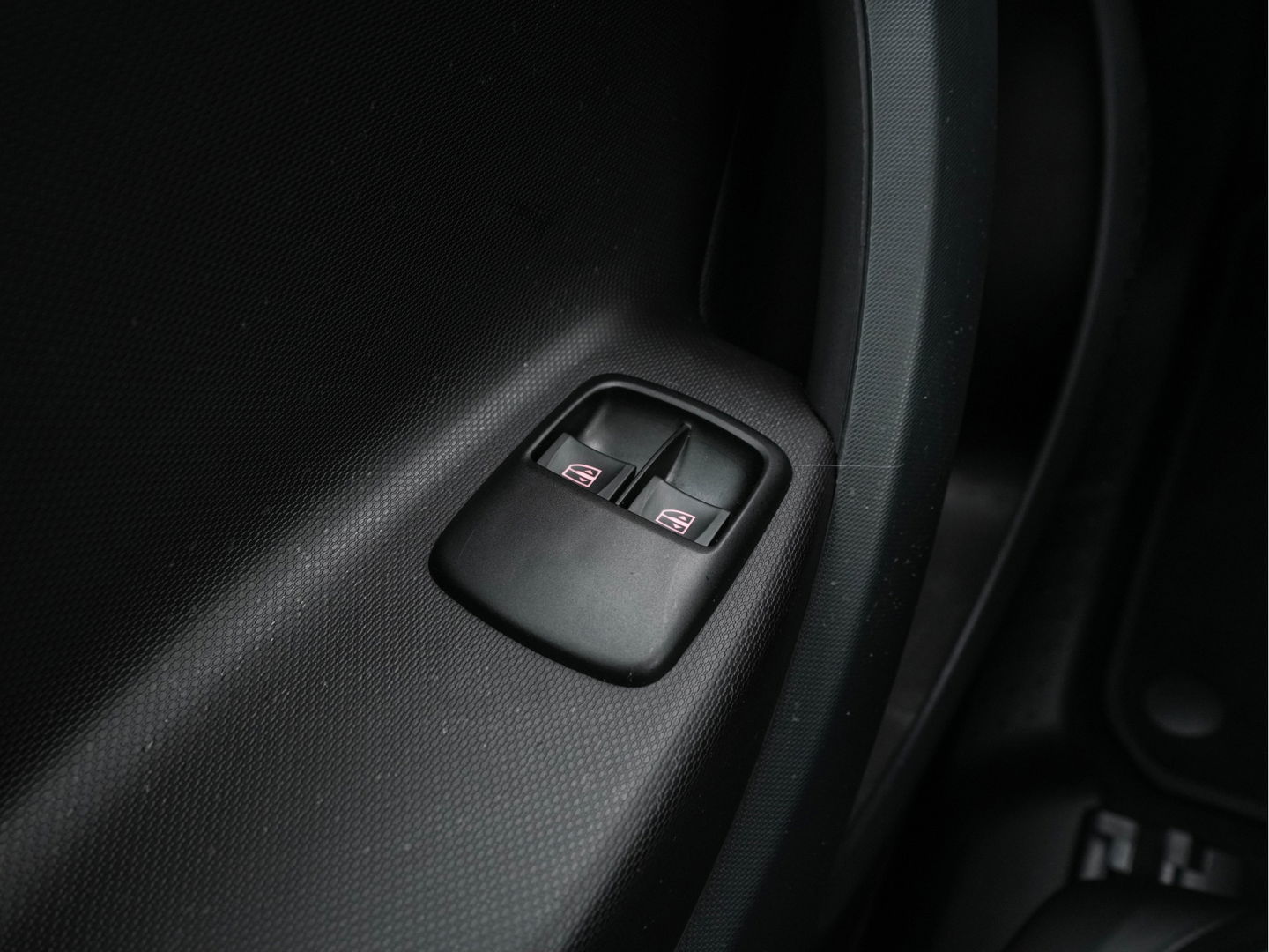 Smart Forfour EQ Essential 18 kWh [ 3-Fase ] (INCL-BTW) Aut. *FULL-LEATHER | AIRCO | CRUISE | DAB+ | COMFORT-SEATS | 15''ALU*