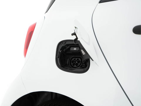 Smart Forfour EQ Essential 18 kWh [ 3-Fase ] (INCL-BTW) Aut. *FULL-LEATHER | AIRCO | CRUISE | DAB+ | COMFORT-SEATS | 15''ALU*
