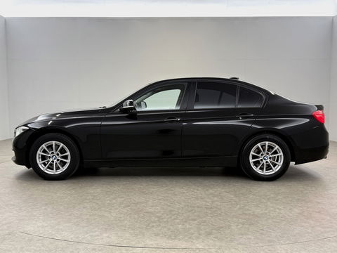 BMW 3 Serie 318i Executive | LED | Clima | Cruise | Navigatie | Parkeersens. | Stoelverw. | NAP