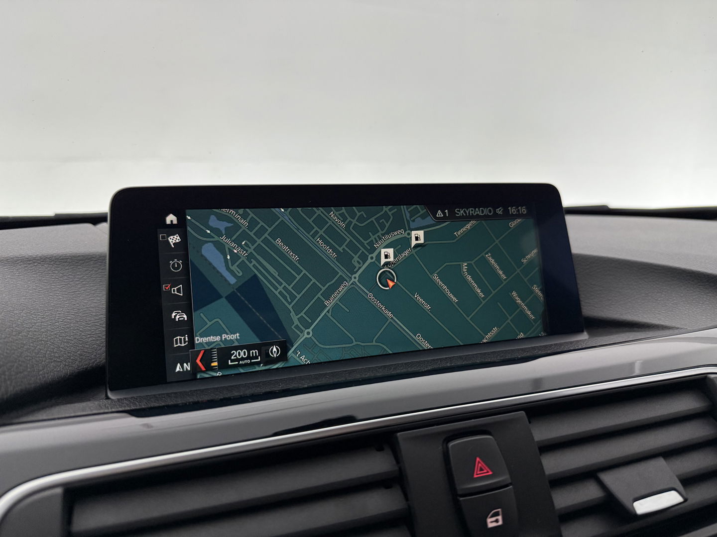 BMW 3 Serie 318i Executive | LED | Clima | Cruise | Navigatie | Parkeersens. | Stoelverw. | NAP