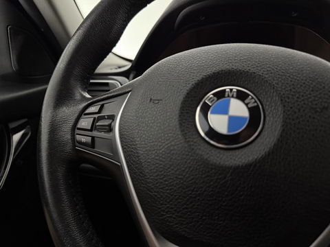 BMW 3 Serie 318i Executive | LED | Clima | Cruise | Navigatie | Parkeersens. | Stoelverw. | NAP