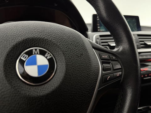 BMW 3 Serie 318i Executive | LED | Clima | Cruise | Navigatie | Parkeersens. | Stoelverw. | NAP