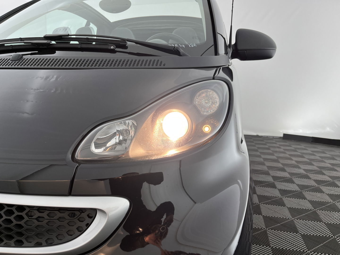Smart Fortwo cabrio Electric drive Brabus Black-Edition 18 kWh {SOH-99%} Aut. *NAVI-FULLMAP | LEATHER | AIRCO | HEATED-SPORTSEATS | CRUISE | SHIFT-PADDLES  | AIRSCARF | 16'' ALU*