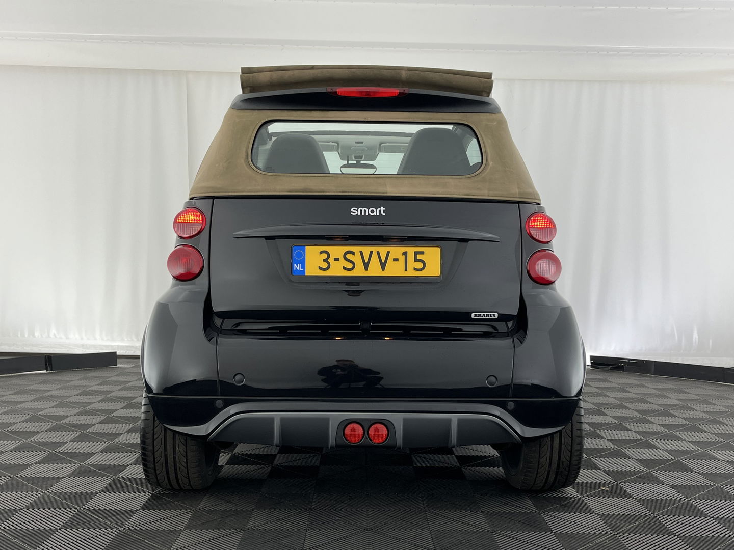 Smart Fortwo cabrio Electric drive Brabus Black-Edition 18 kWh {SOH-99%} Aut. *NAVI-FULLMAP | LEATHER | AIRCO | HEATED-SPORTSEATS | CRUISE | SHIFT-PADDLES  | AIRSCARF | 16'' ALU*