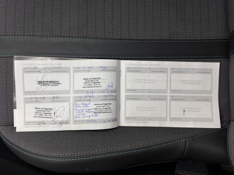 Peugeot e-208 EV Allure 50 kWh {SOH-91%} Aut *FULL-LED | DIGI-COCKPIT | BLINDSPOT | CAMERA | NAVI-FULLMAP | LANE-ASSIST | KEYLESS | DAB | CCS-FASTLOADER | TOP-VIEW | AMBIENT-LIGHT | PRIVACY-GLASS | 17"ALU*