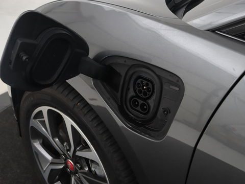 Jaguar I-PACE EV400 HSE 90 kWh | Leder | Meridian Sound | Achterbankverwarming | Adaptive cruise | 360 Camera | Carplay | Matrix LED | Keyless | Stoelverwarming | Navigatie
