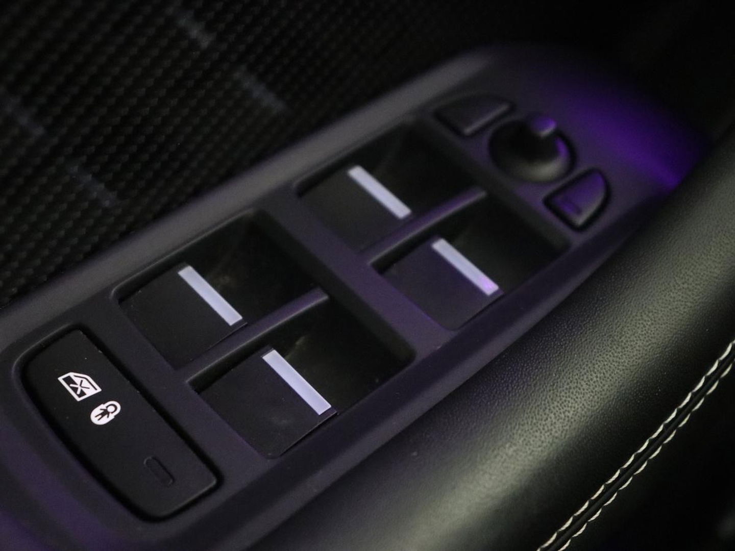 Jaguar I-PACE EV400 HSE 90 kWh | Leder | Meridian Sound | Achterbankverwarming | Adaptive cruise | 360 Camera | Carplay | Matrix LED | Keyless | Stoelverwarming | Navigatie