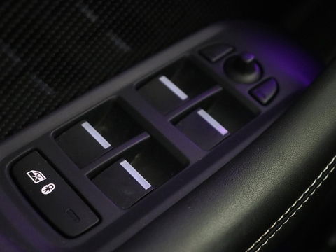Jaguar I-PACE EV400 HSE 90 kWh | Leder | Meridian Sound | Achterbankverwarming | Adaptive cruise | 360 Camera | Carplay | Matrix LED | Keyless | Stoelverwarming | Navigatie