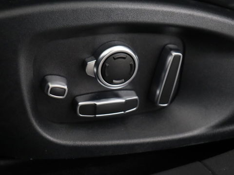 Jaguar I-PACE EV400 HSE 90 kWh | Leder | Meridian Sound | Achterbankverwarming | Adaptive cruise | 360 Camera | Carplay | Matrix LED | Keyless | Stoelverwarming | Navigatie