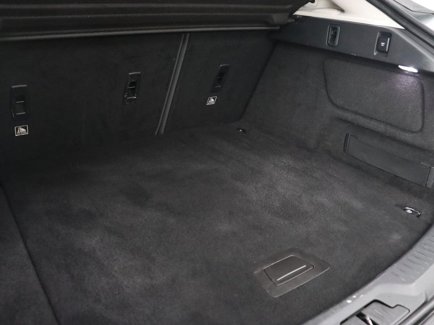 Jaguar I-PACE EV400 HSE 90 kWh | Leder | Meridian Sound | Achterbankverwarming | Adaptive cruise | 360 Camera | Carplay | Matrix LED | Keyless | Stoelverwarming | Navigatie