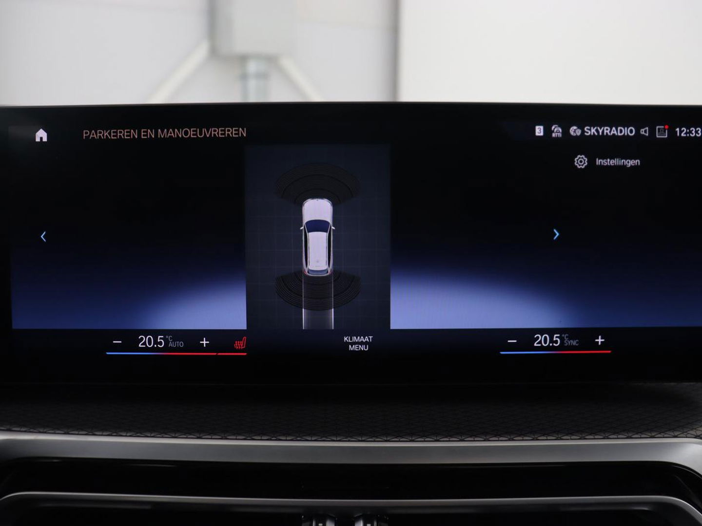 BMW 3-serie 320e M Sport | Panoramadak | Trekhaak | Stoelverwarming | Carplay | Sportstoelen | Leder/Alcantara | Navigatie | Widescreen Display | Sfeerverlichting | Parkeerhulp | PHEV | Plug In