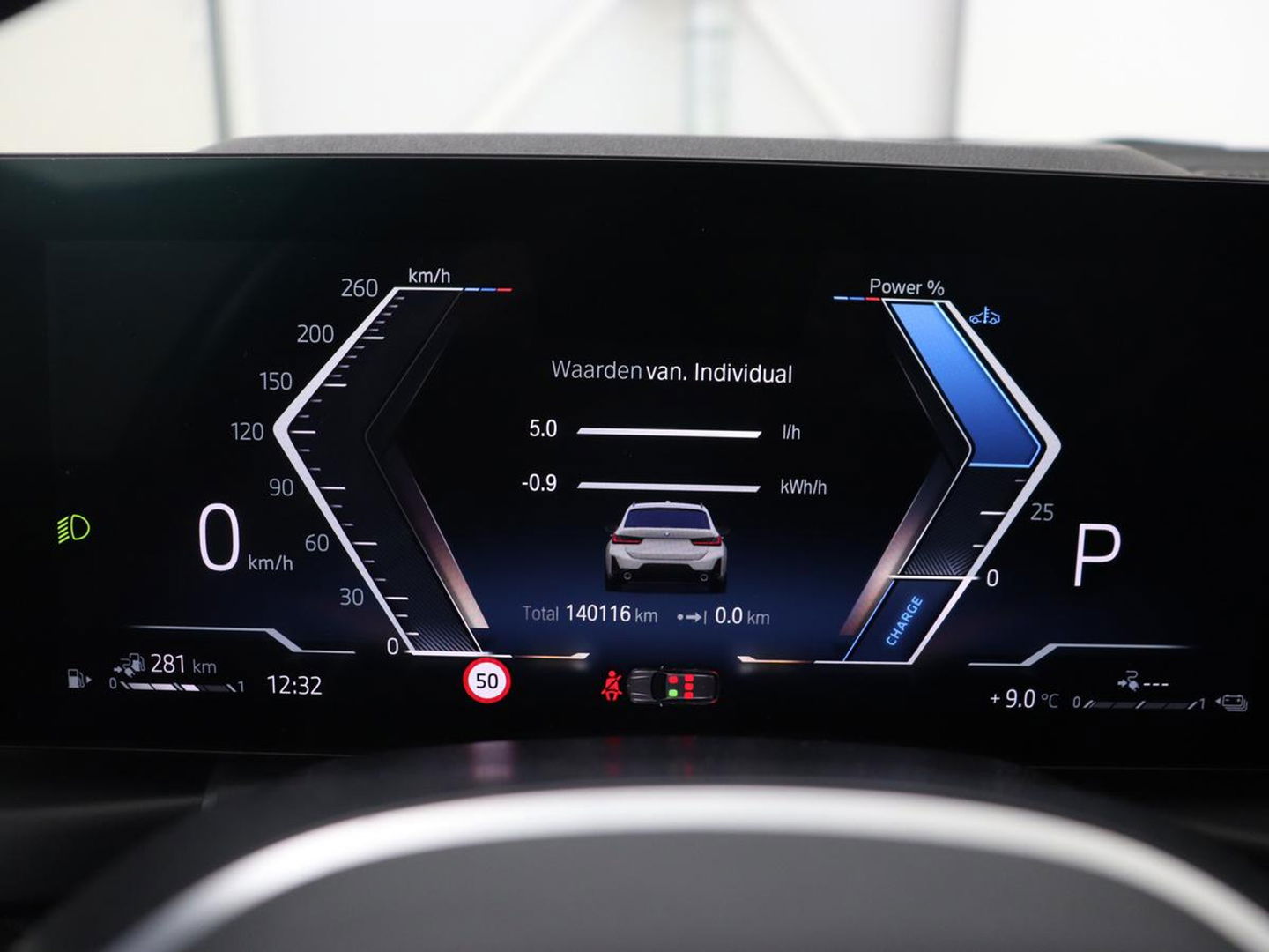 BMW 3-serie 320e M Sport | Panoramadak | Trekhaak | Stoelverwarming | Carplay | Sportstoelen | Leder/Alcantara | Navigatie | Widescreen Display | Sfeerverlichting | Parkeerhulp | PHEV | Plug In